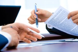 stand-alone agreements for employees and independent contractors